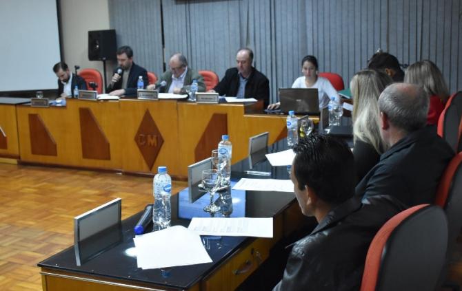 Câmara de Laranjeiras realiza sessão ordinária 014/18